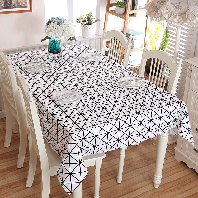 Elegant Geometric Pattern Tablecloth