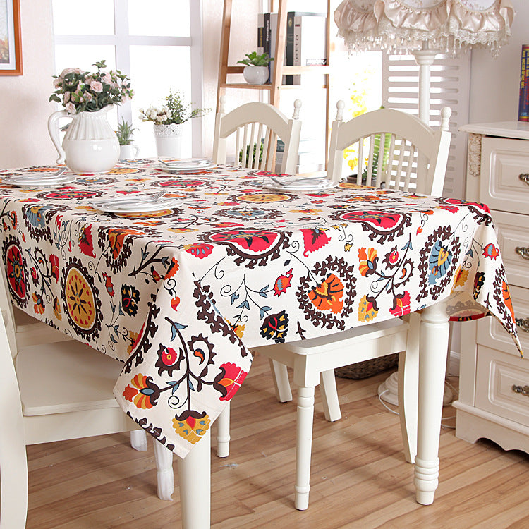 Vibrant Floral Pattern Tablecloth