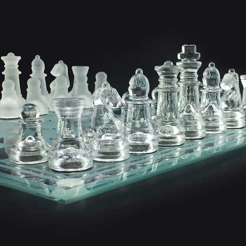 Sandsberg | Glass chess set | Frosted crystal figures with chessboard