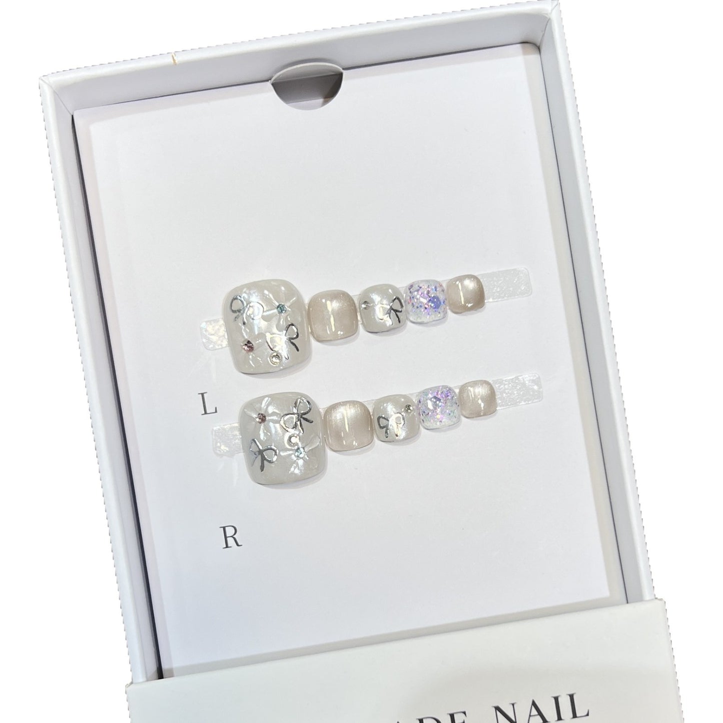 Artistic Press-On Nail Set with Glitter and Floral Design Acalora