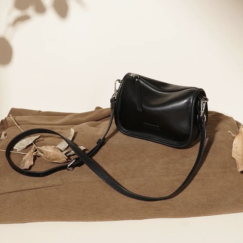 Smooth Leather Crossbody Purse Acalora
