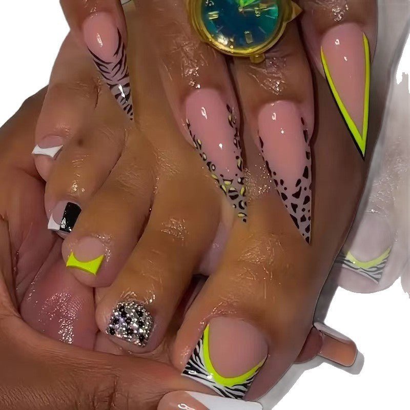 Trendy Stiletto Nail Art Acalora