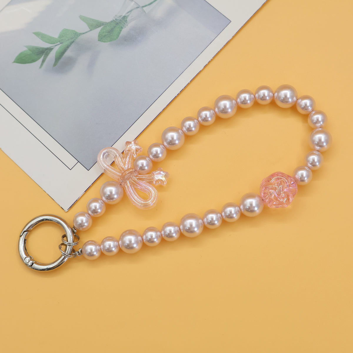 Eyewear Chain Acalora