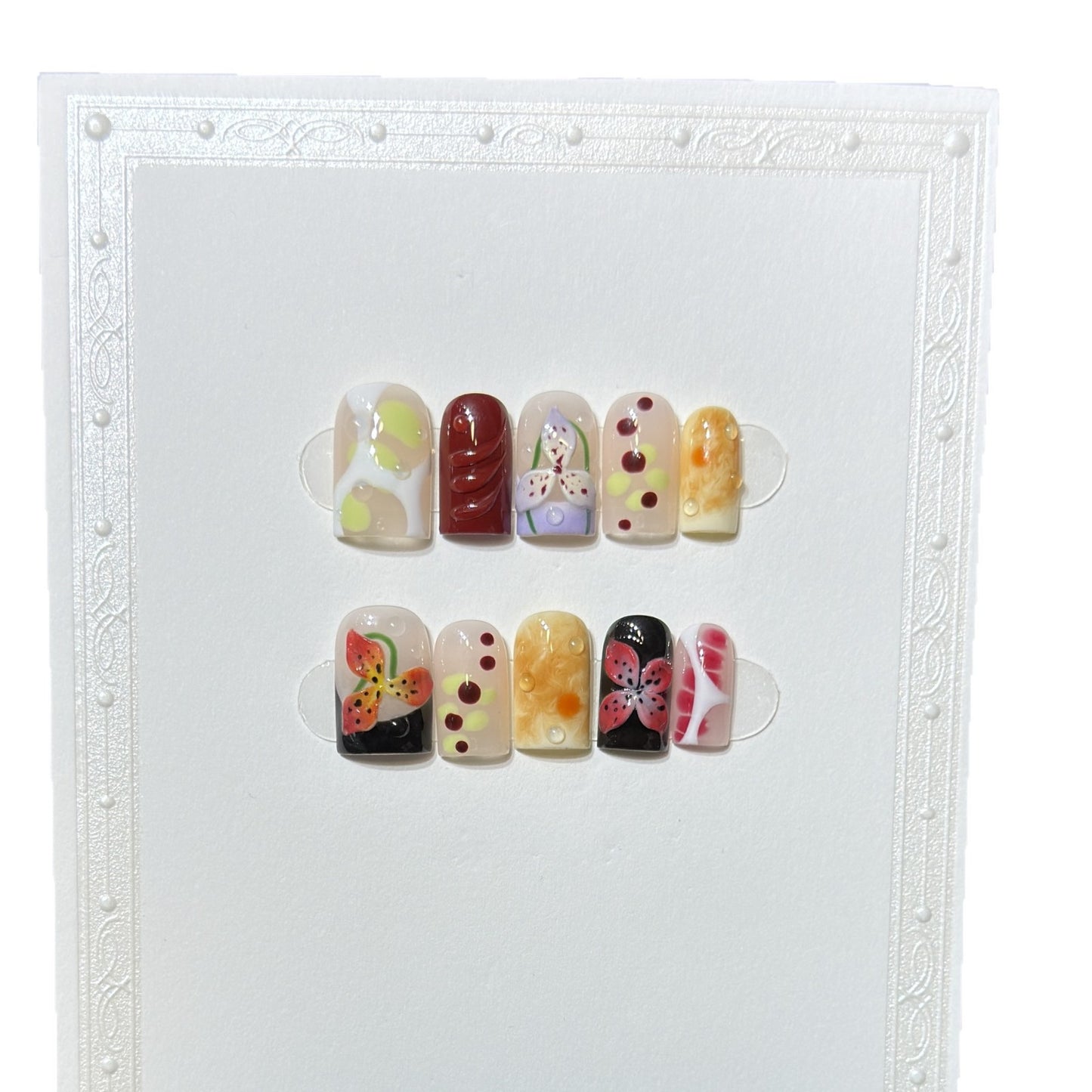 Decorative Nature-Themed Press-On Nail Set Acalora