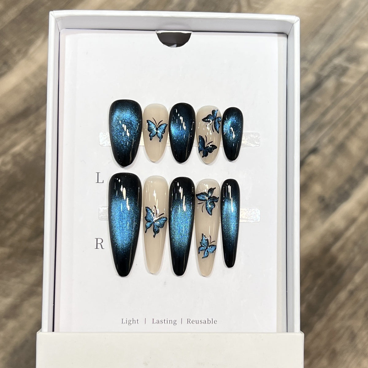 Artistic Butterfly-Accent Press-On Nail Set Acalora