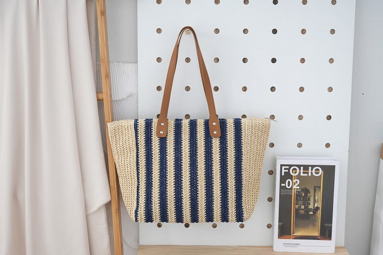 Handwoven Beach Bag Acalora