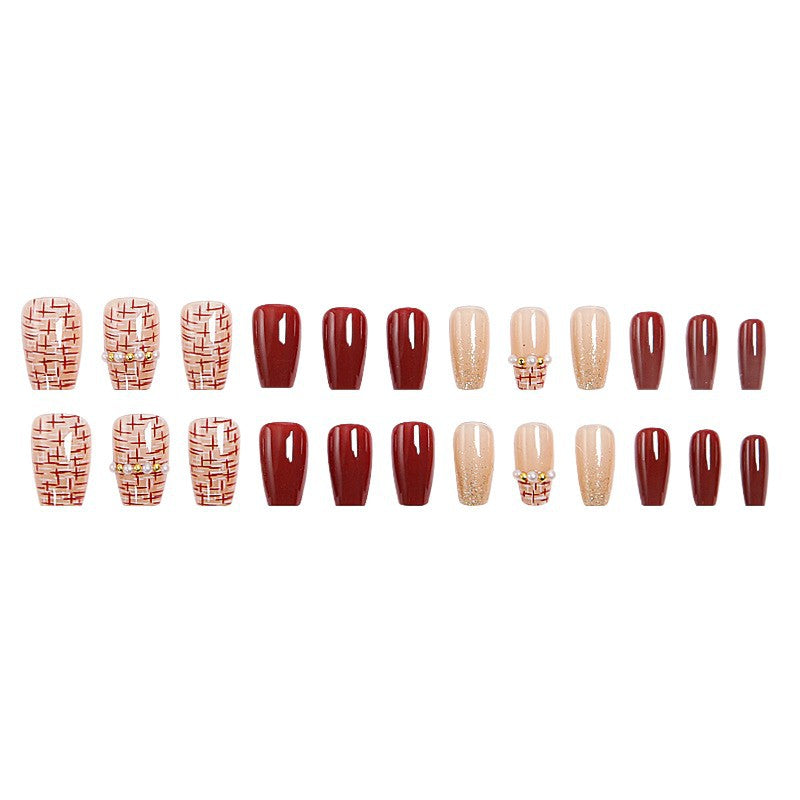 Artificial nail set with glamorous glitter and textural accents Acalora