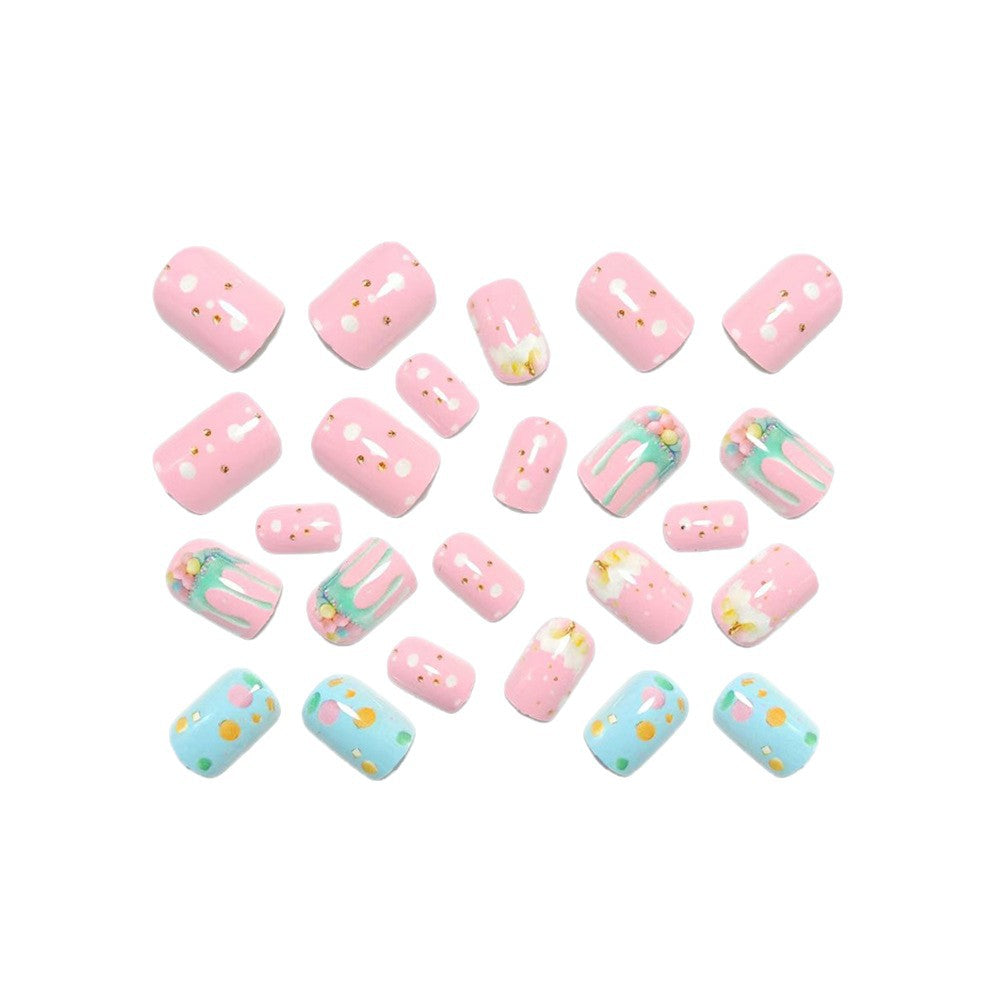 Artificial nails in creative dessert design Acalora