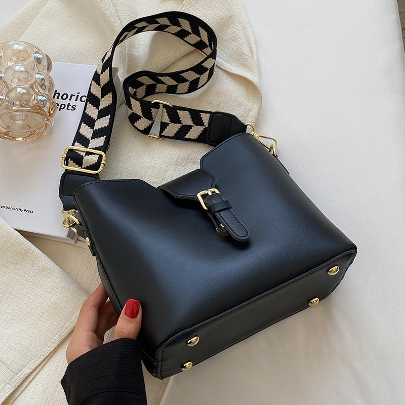 Versatile Chic Crossbody Bag Acalora