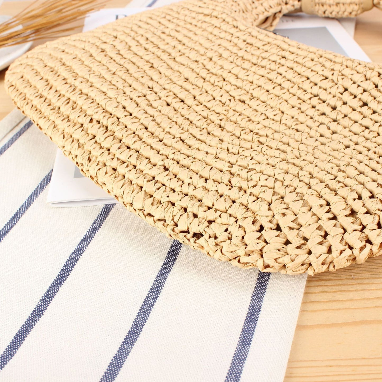 Handmade fashionable shoulder bag made of woven natural material Kalsten
