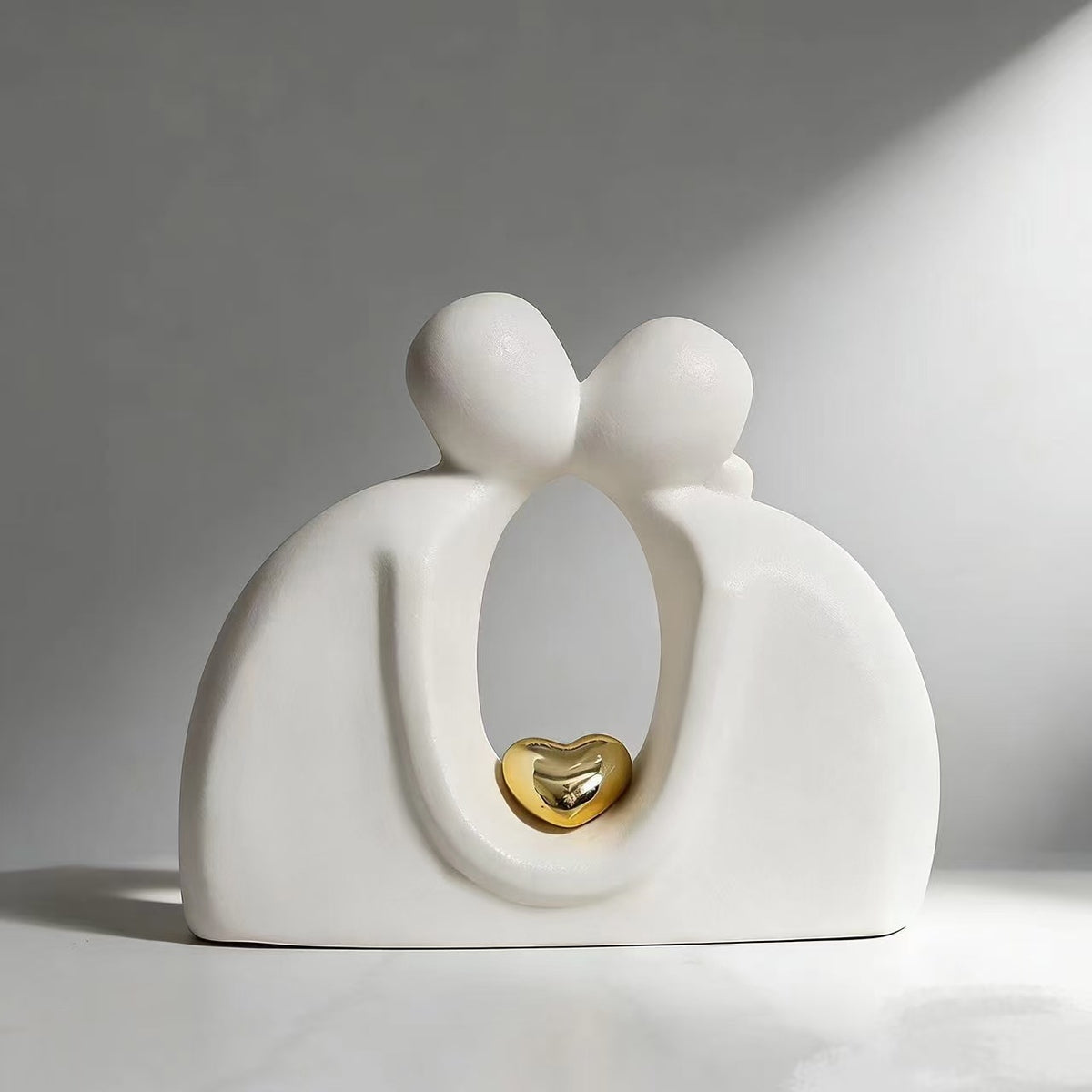 Loving decoration figure Acalora