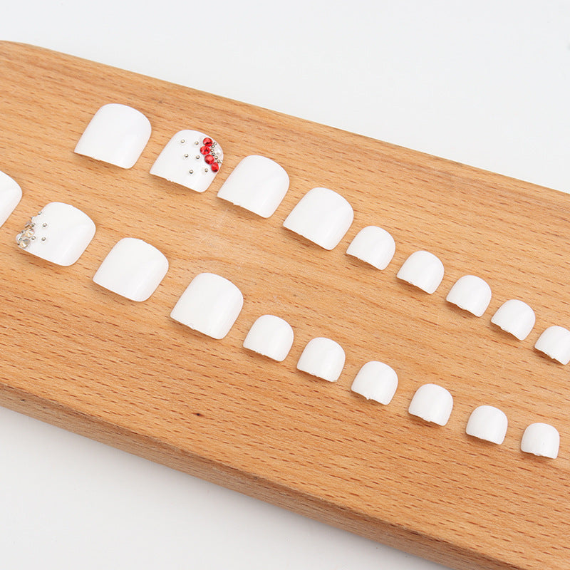 Decorative White Press-On Nail Tips Set Acalora