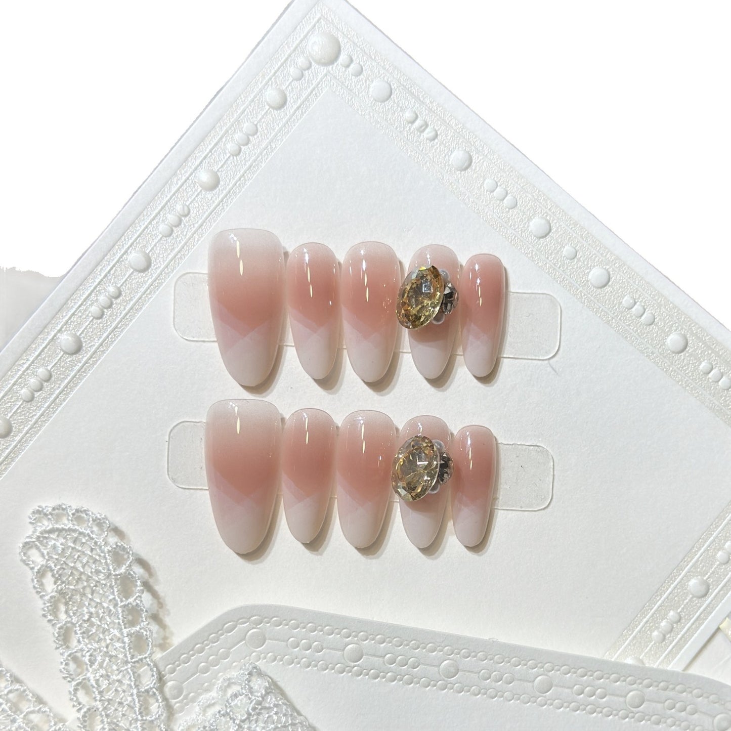 Stylish Press-On Nail Set with Gemstone Accent Acalora