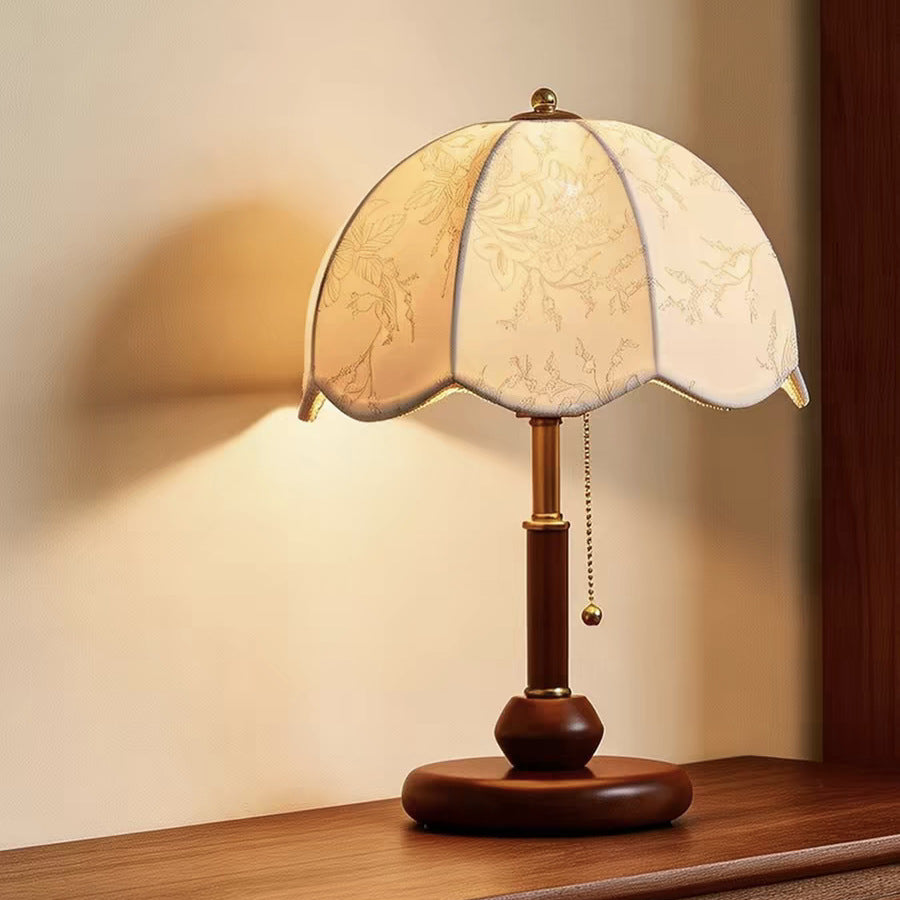 Vintage Lace Shade Table Lamp