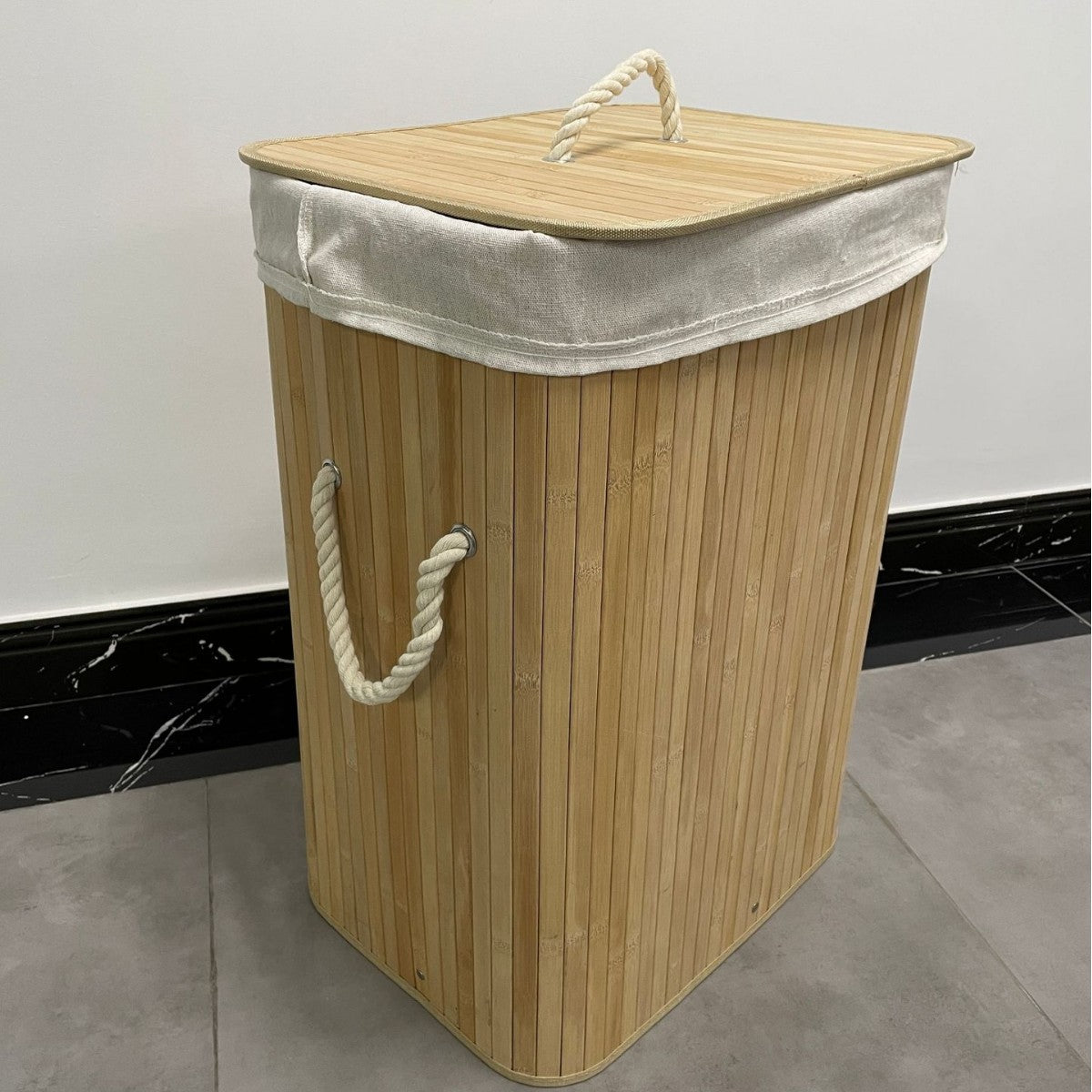 High-quality bamboo laundry container with lid Acalora