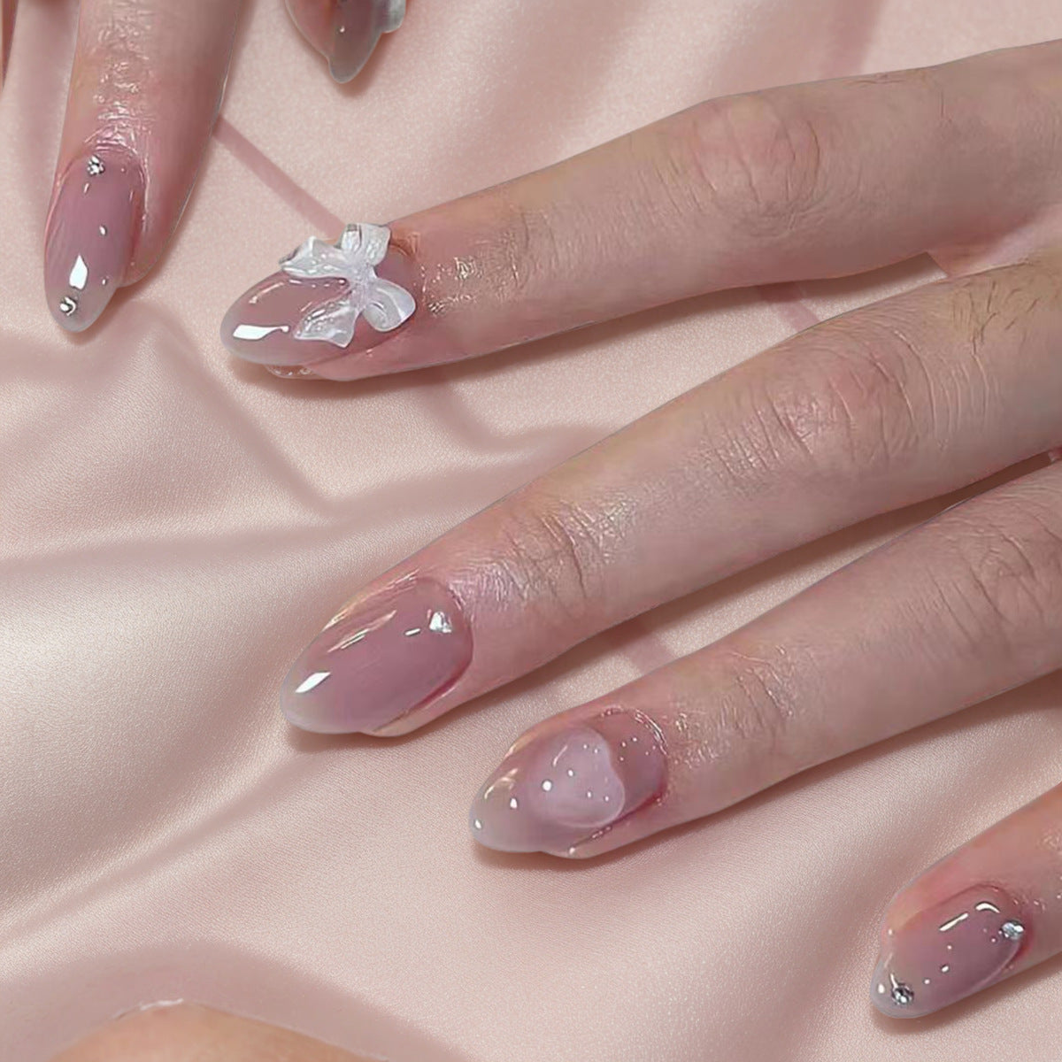 Artistic Press-On Nail Set with Elegant Bow Accents Acalora