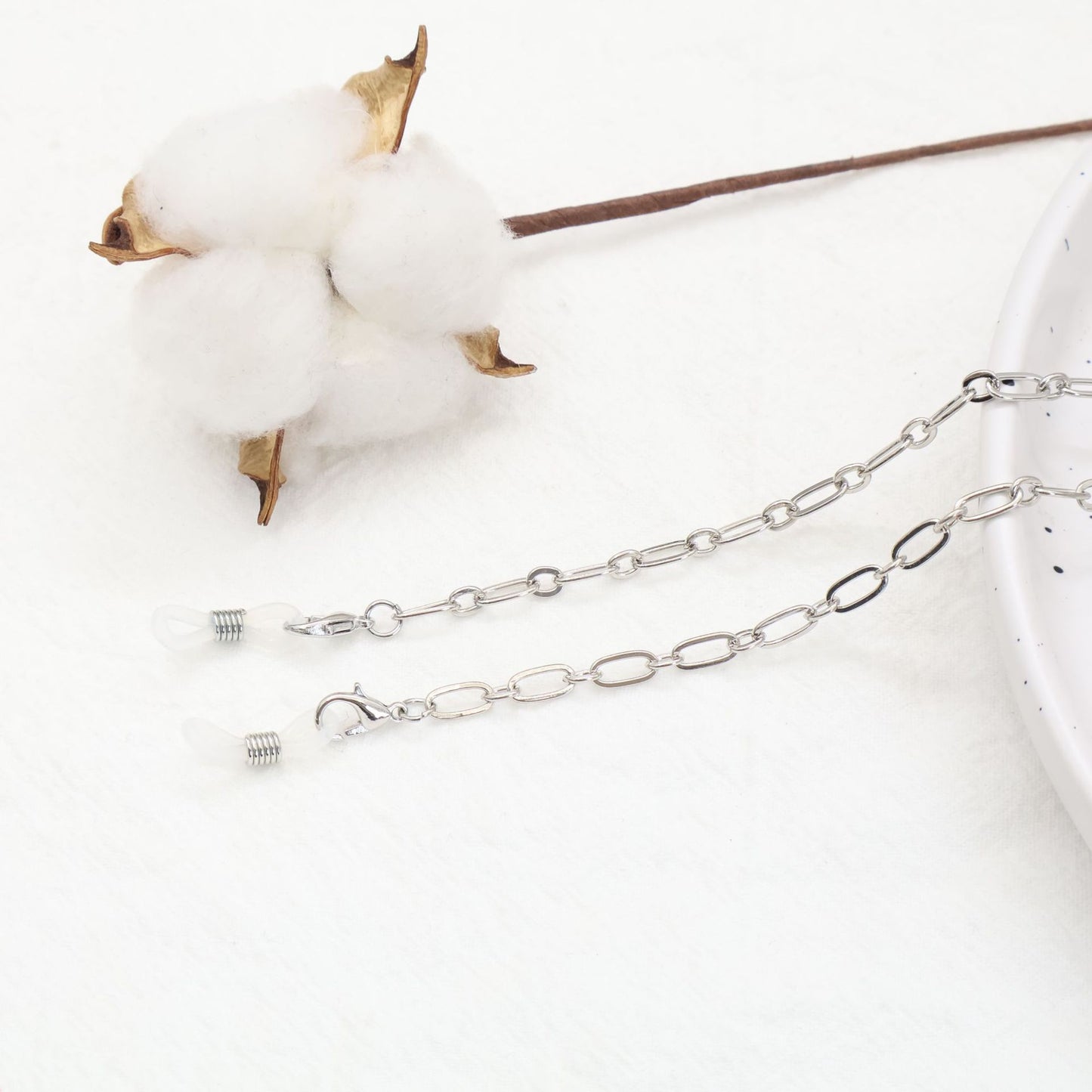 Stylish Metal Eyewear Chain Acalora