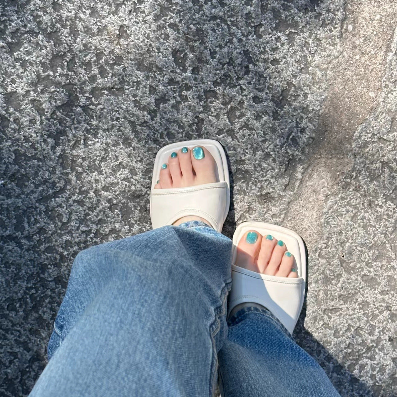 Glamorous Glittery Press-On Toenail Art Acalora