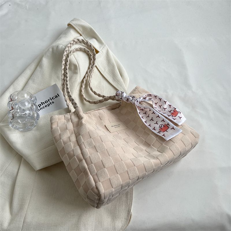 Woven Handcrafted Tote Acalora