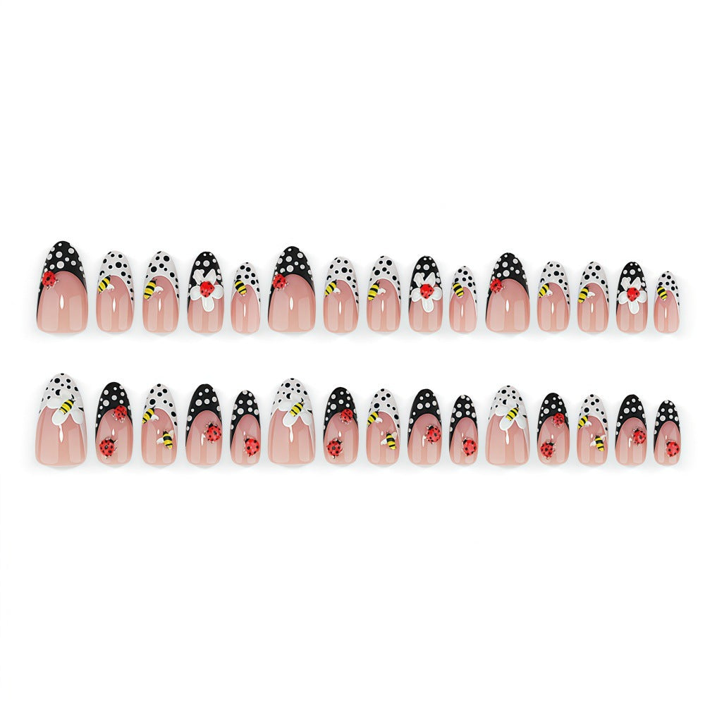 Artificial nails with playful insect design Acalora