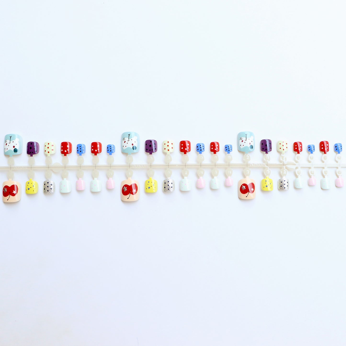 Creative Themed Press-On Nail Collection Acalora