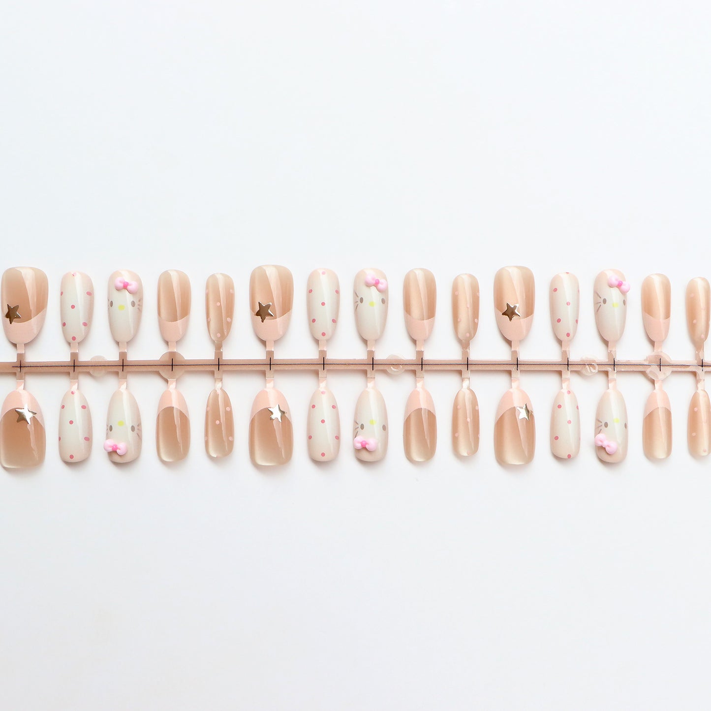 Elegant Minimalist Press-On Nail Set Acalora