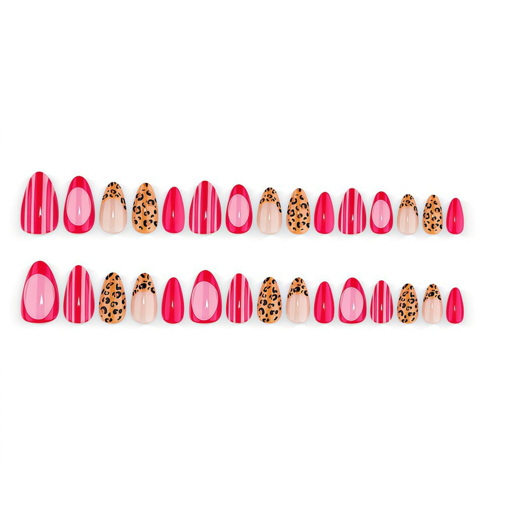 Artificial nails with trendy leopard and striped decorations Acalora