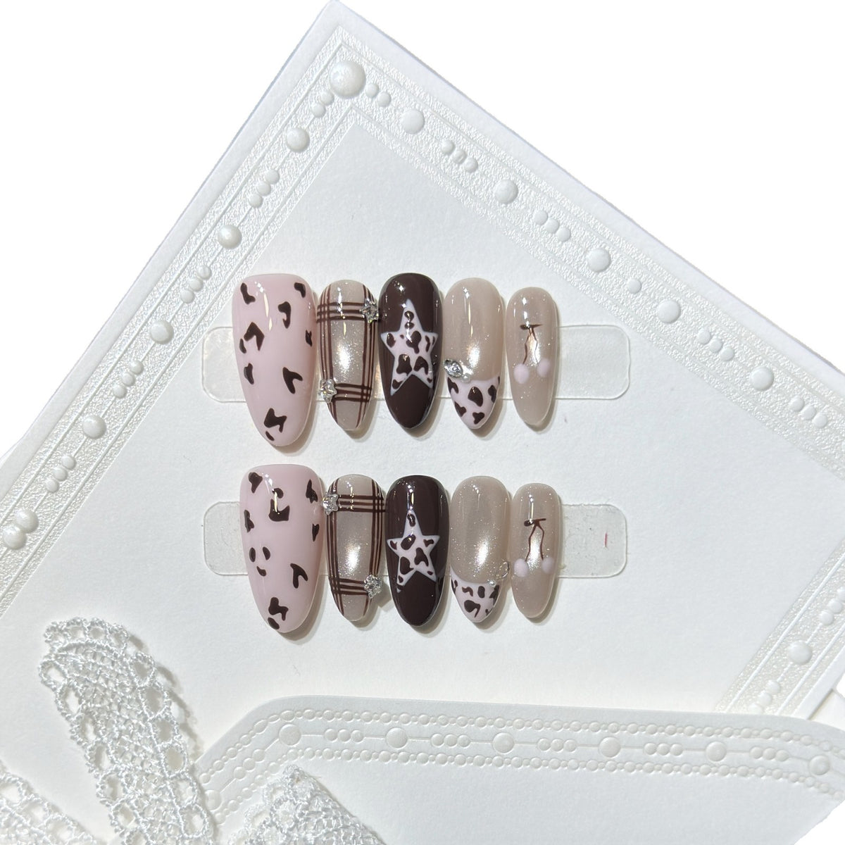 Artistic Press-On Nail Art Set with Unique Pattern Designs Acalora