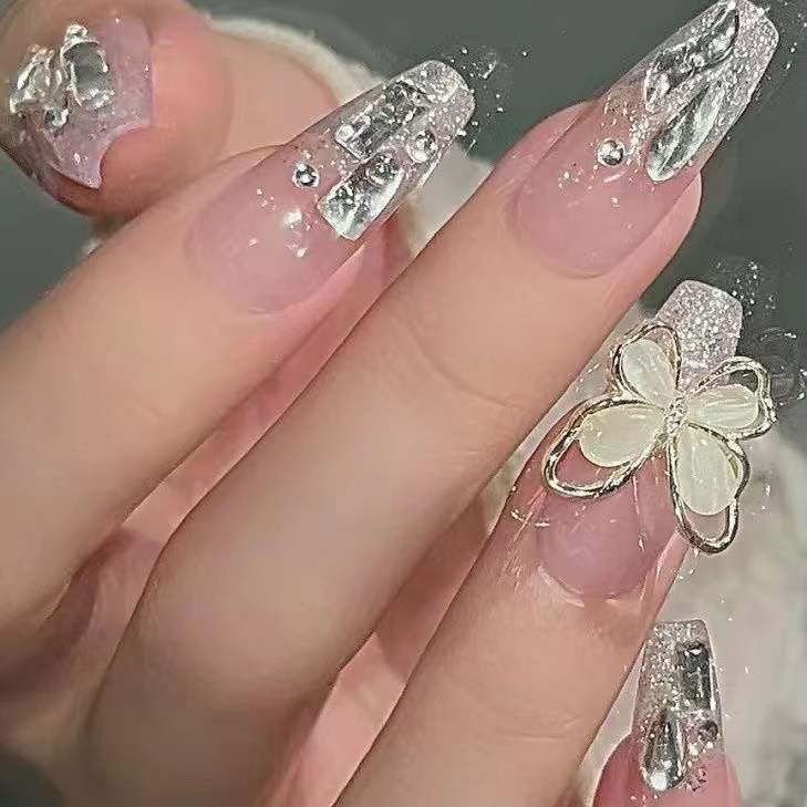 Festive Holiday Themed Press-On Nail Art Acalora