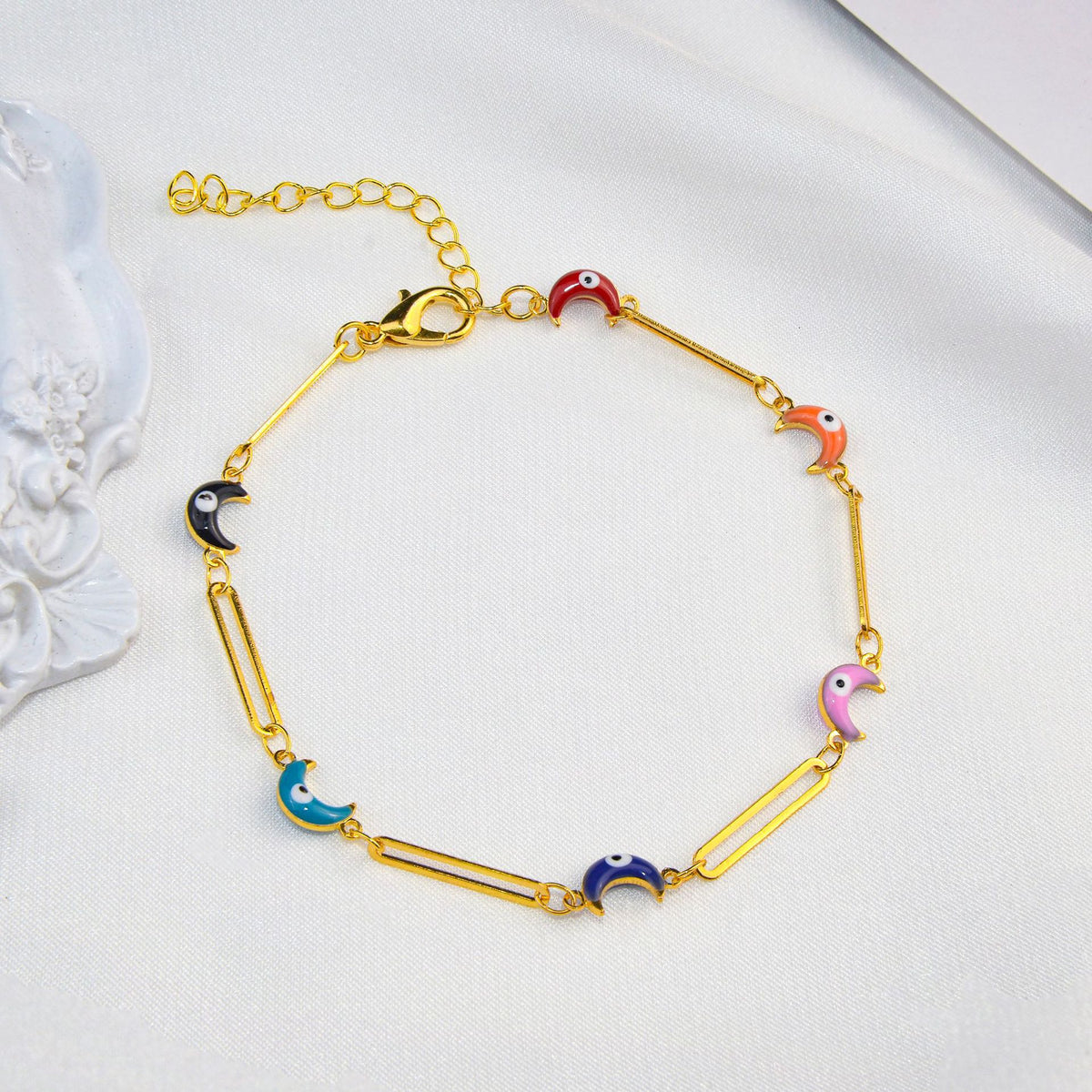 Artistic Eye Charm Bracelet Acalora