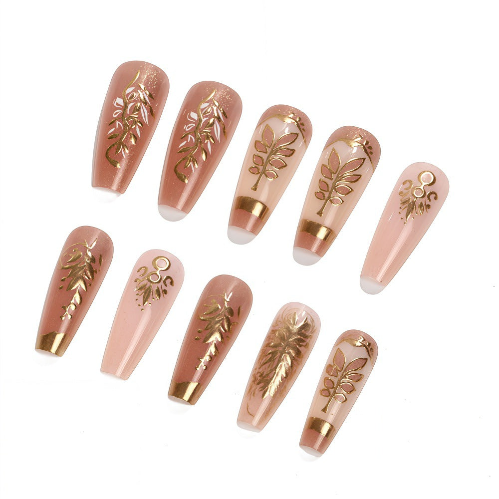 Elegant and artistically designed artificial nails Acalora