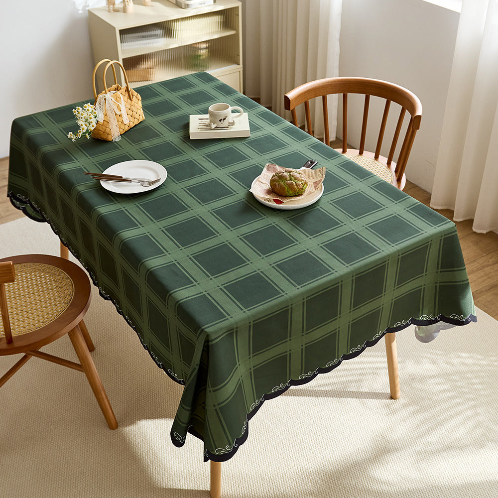 Elegant Checkered Tablecloth