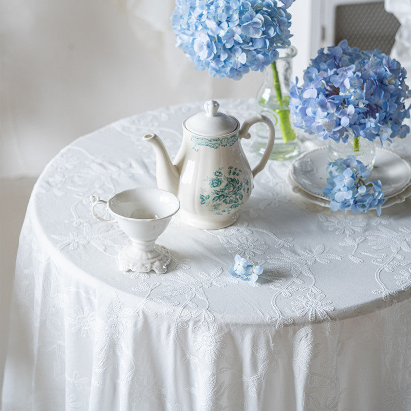 Elegant Floral Print Tablecloth