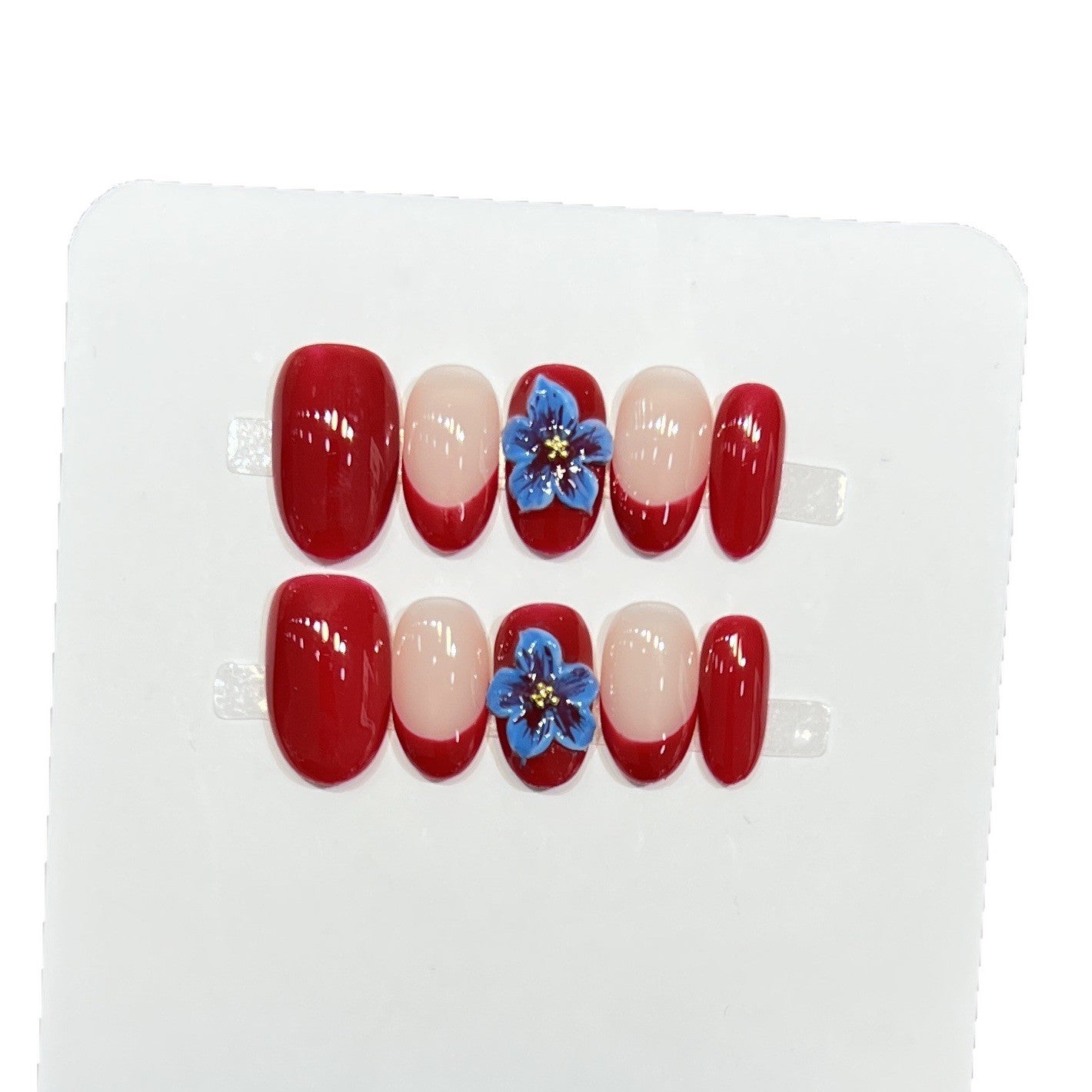 Stylish Floral Accent Press-On Nail Set Acalora