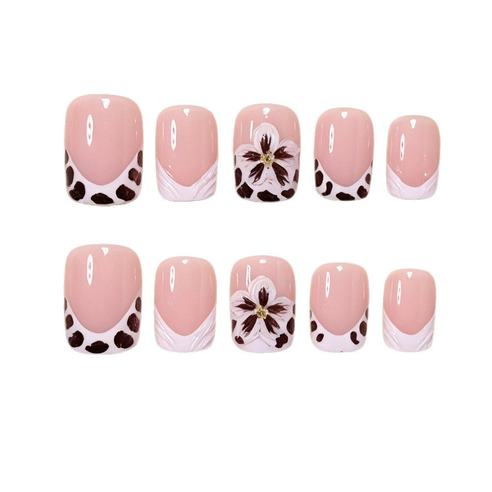 Elegant Floral Decorative Press-On Nails Acalora