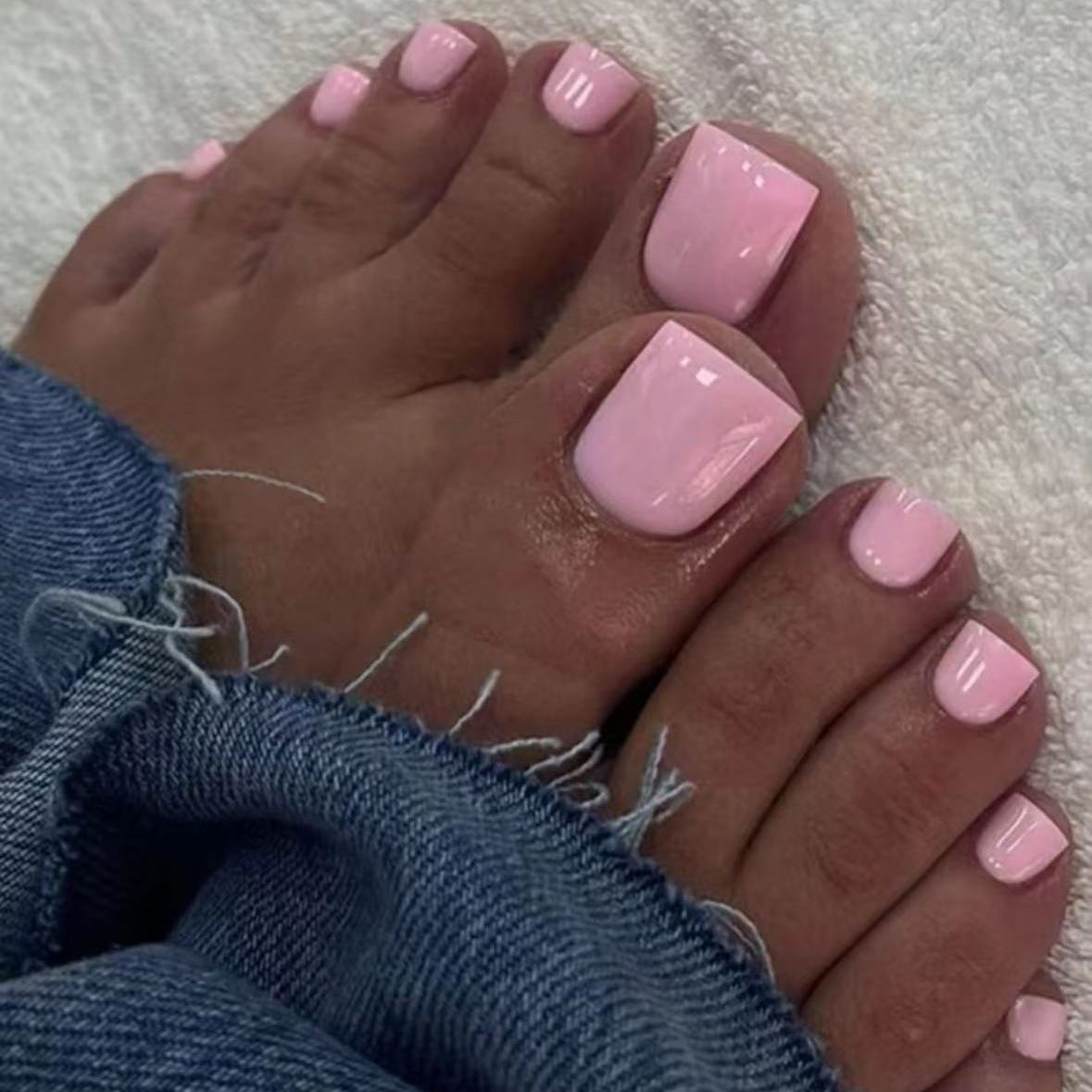 Premium Glossy Pedicure Press-On Nails Acalora