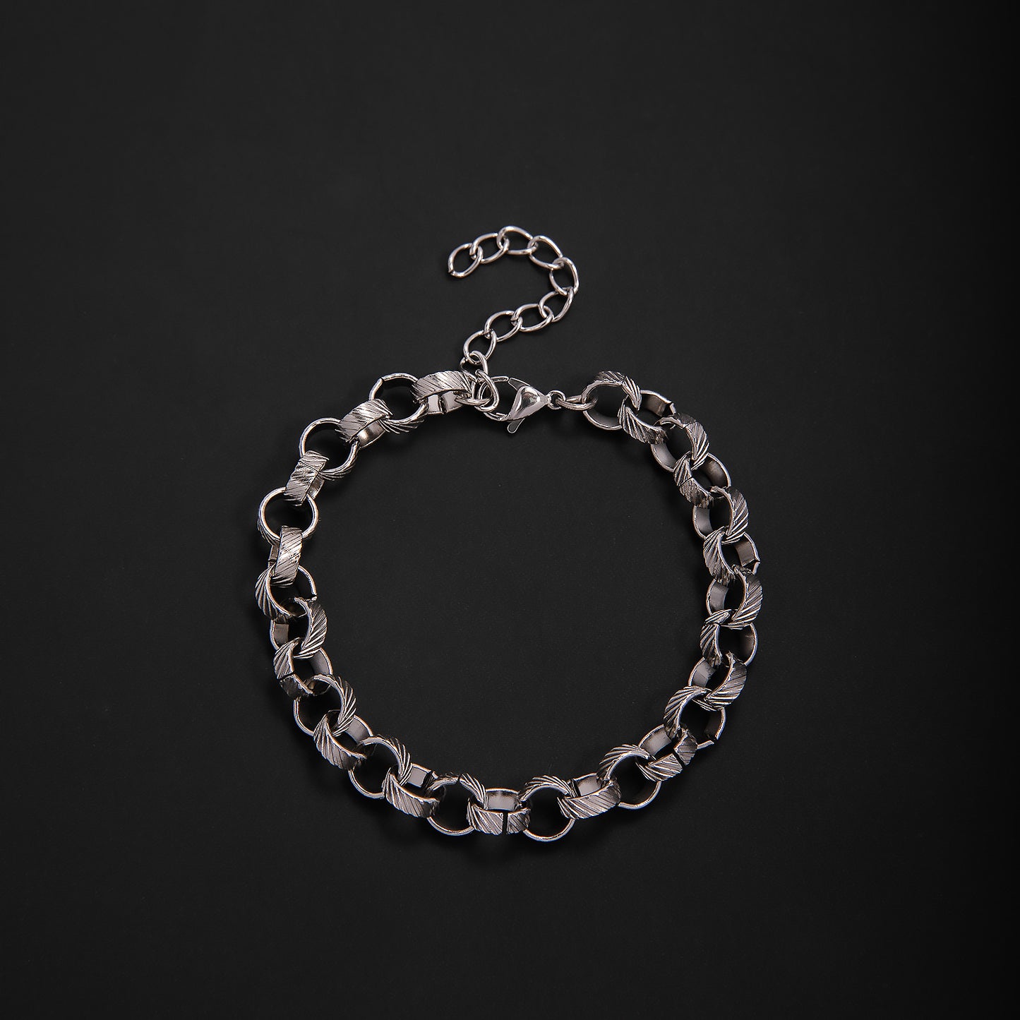Elegant Geometric Link Bracelet Acalora