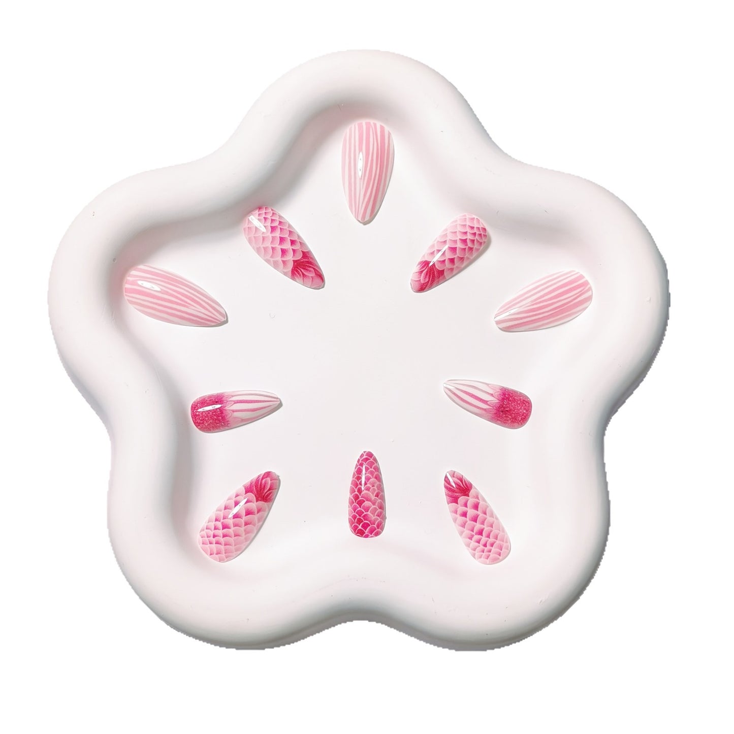 Intricate Scaled Nail Art Design Acalora