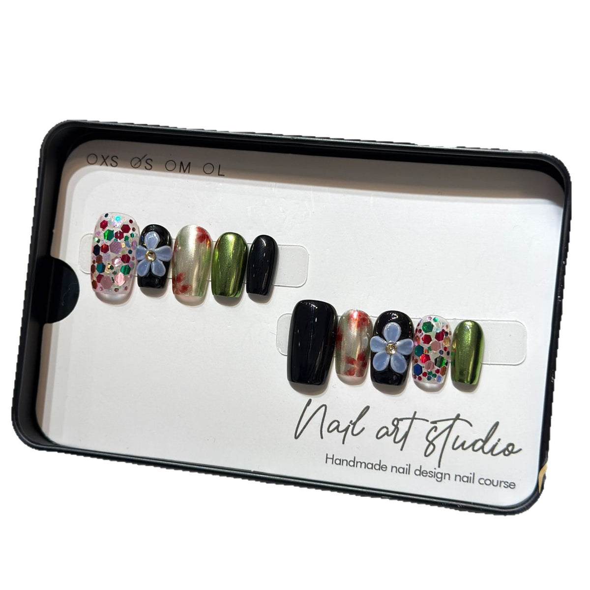 Artistic Floral-Inspired Press-On Nail Set Acalora