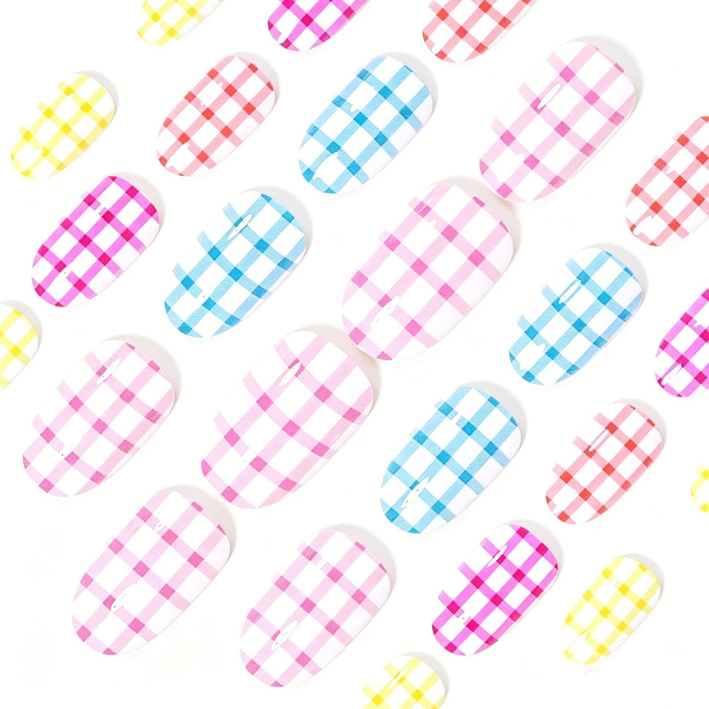 Artistic Press-On Nail Tips with Checkered Design Acalora