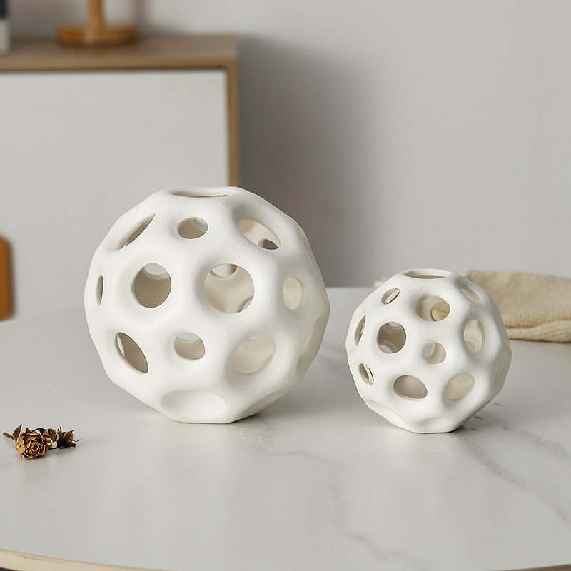 Decorative sculptural vase Acalora