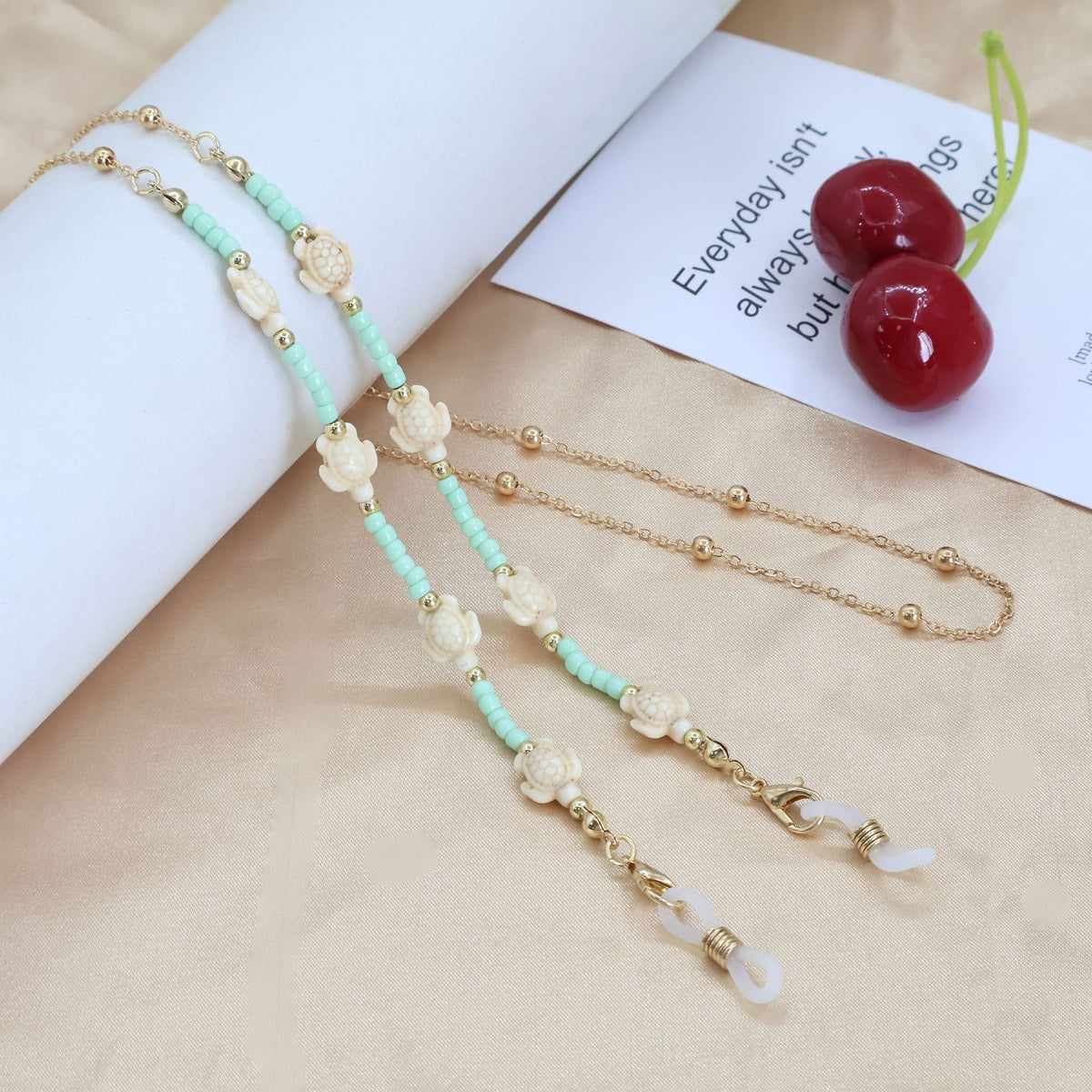 Decorative Beaded Eyewear Chain Acalora