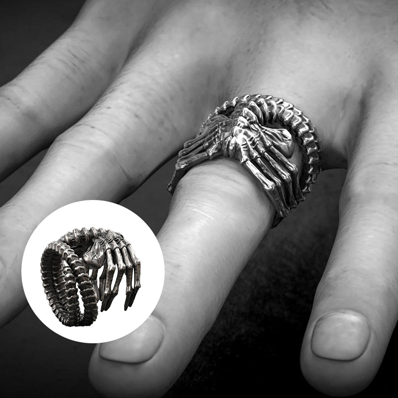 BowLift | Alien-Facehugger-Ring