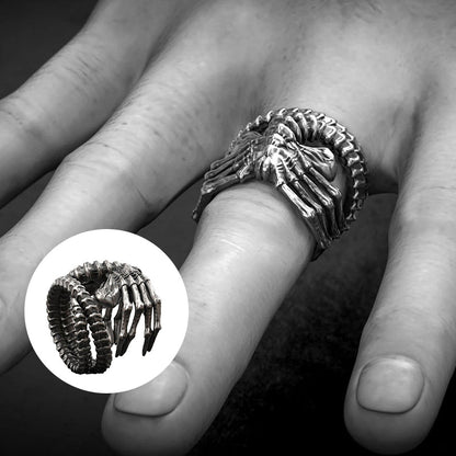 BowLift | Alien-Facehugger-Ring
