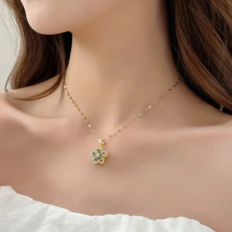 Skanto | Rotating Bauhinia Necklace