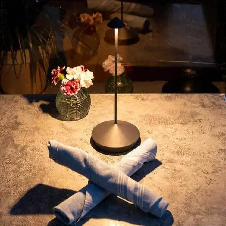 Skanto | BeamLuxe - Elegant Wireless Table Lamp