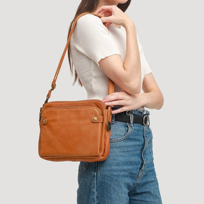 Skanto | Three-layer leather crossover shoulder and clutch bag