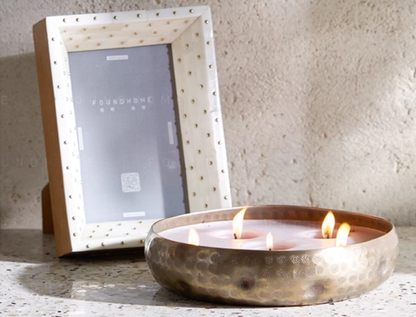 BowLift | LuxeLight XL Scented Candle – 17 Wicks of Enchanting Fragrance & Golden Elegance