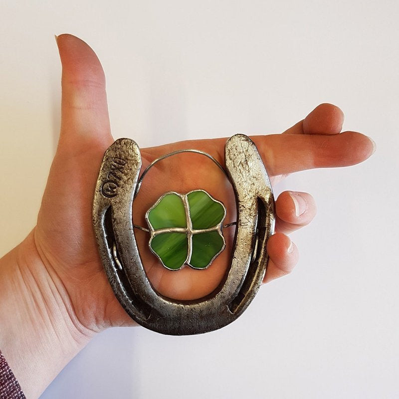 Sandsberg | Lucky Horseshoe Decoration | Four-leaf Clover Wall Ornament