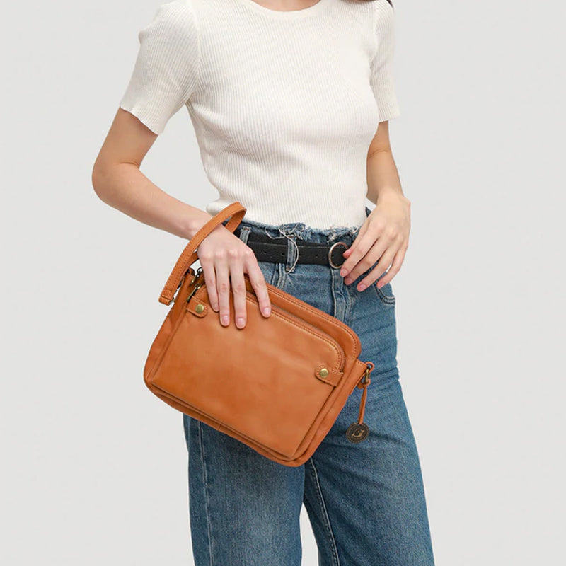 Skanto | Three-layer leather crossover shoulder and clutch bag